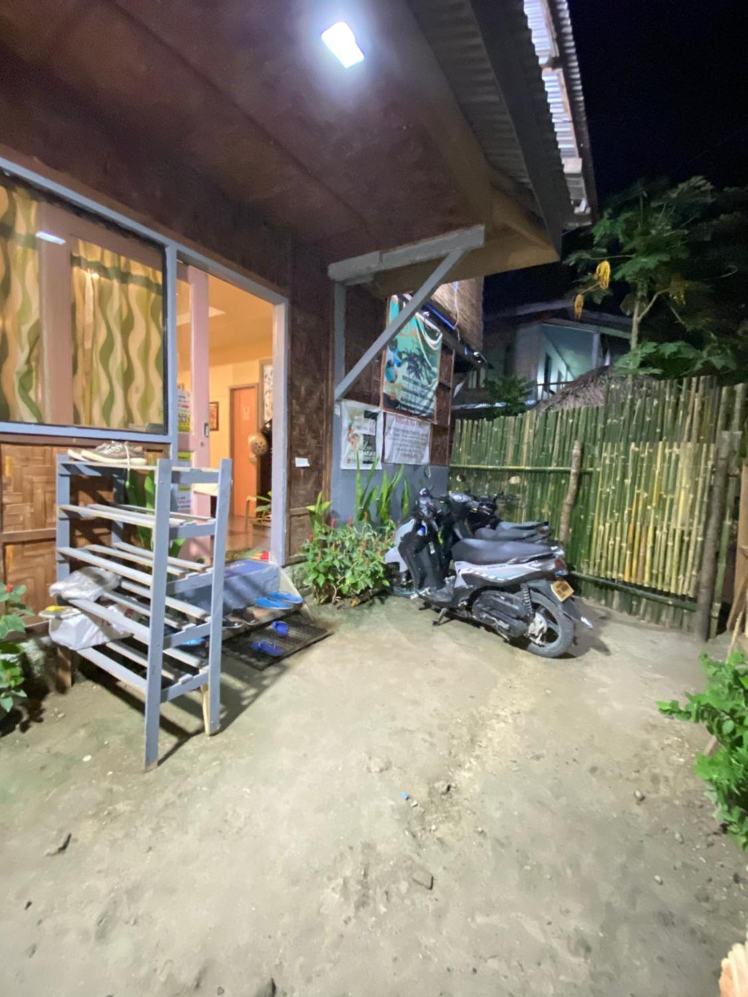 Daltans Home Stay Siargao Хенераль-Луна Екстер'єр фото